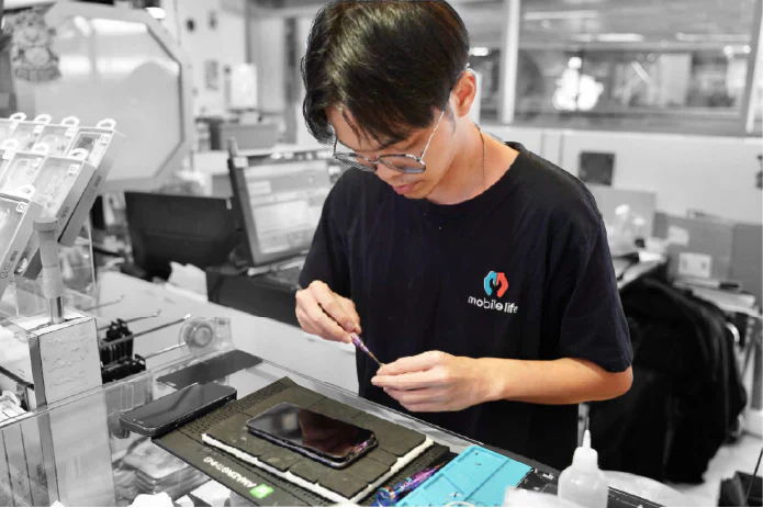 iPhone Back Glass Repair Singapore: Compare Prices (2026)